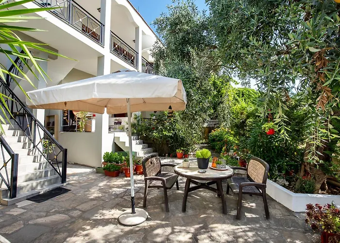 Aura House بوتوس