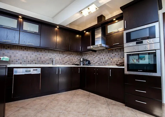 شقة Aura House