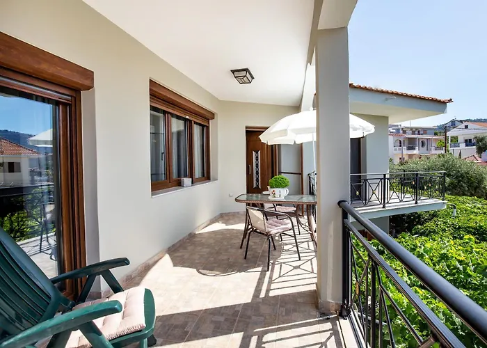 Aura House شقة بوتوس