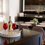 Apartman Aura House *
