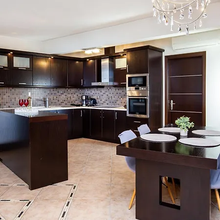 Apartment Aura House