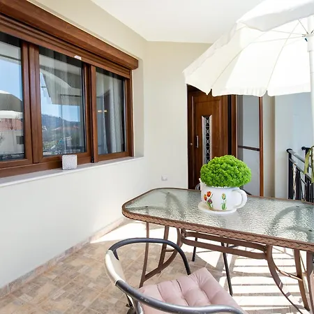 Apartment Aura House Potos