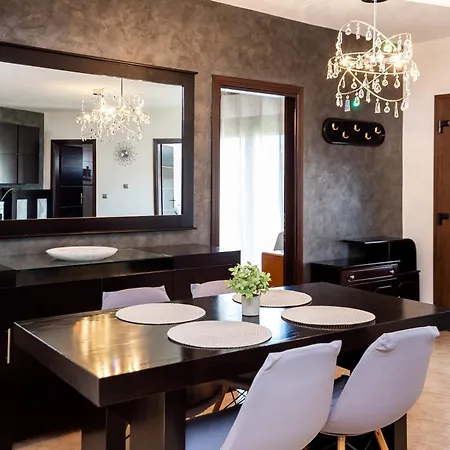 Appartement Aura House