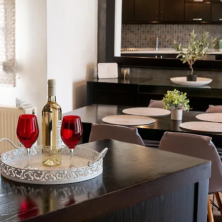 Appartement Aura House *