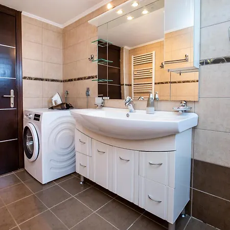 Appartement Aura House *